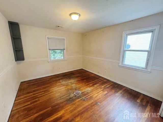 884 Sylvia Place, Woodbridge Proper, NJ 07095