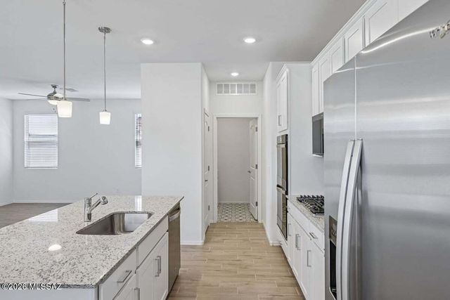 12408 N Bella Victoria Road, Marana, AZ 85658