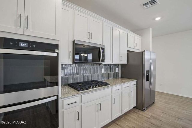 12408 N Bella Victoria Road, Marana, AZ 85658