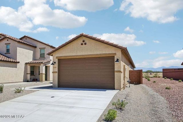 12408 N Bella Victoria Road, Marana, AZ 85658