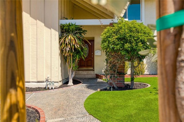 6053 Lawrence, Cypress, CA 90630