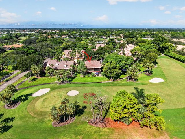 5315 10TH FAIRWAY Drive 2, Delray Beach, FL 33484
