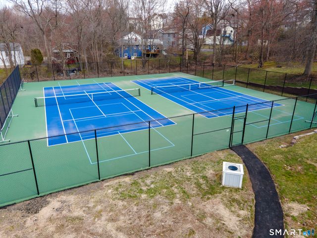6 Peddlars Drive 6, Branford, CT 06405