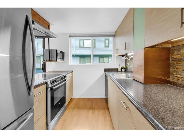 8921 W Yale Ave, Lakewood, CO 80227