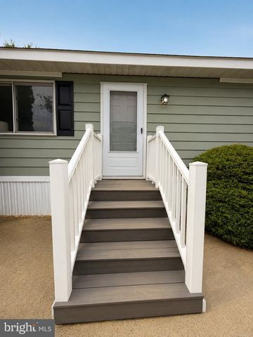 305 WILSON DR, Fairless Hills, PA 19030