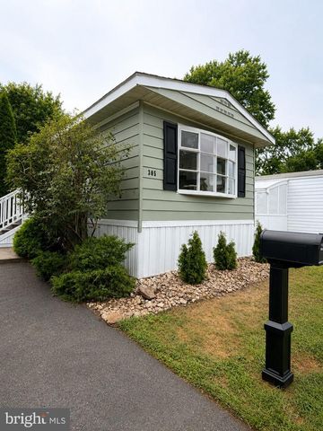 305 WILSON DR, Fairless Hills, PA 19030
