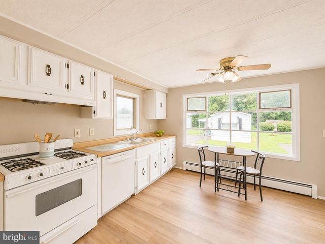 305 WILSON DR, Fairless Hills, PA 19030