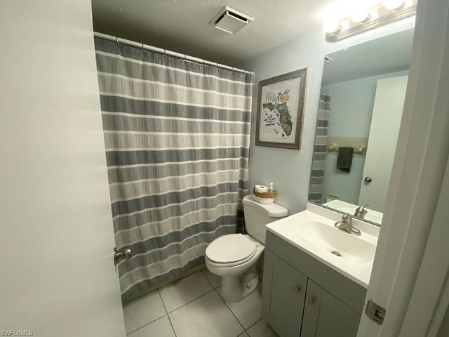 4500 SE 5th PL # 105, Cape Coral, FL 33904