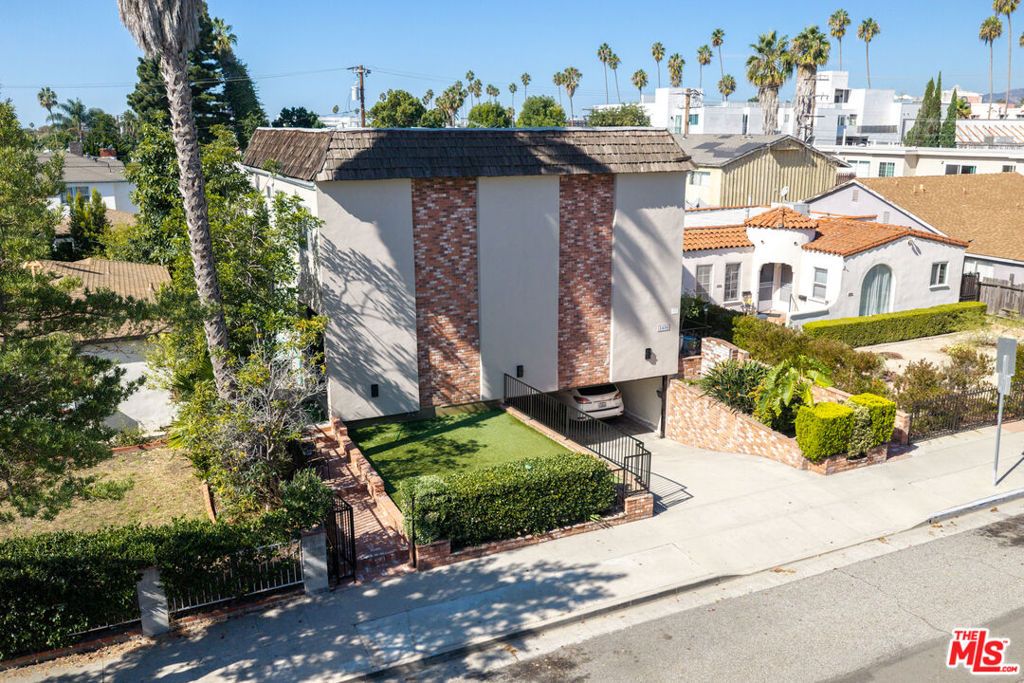 1434 Berkeley Street, Santa Monica, CA 90404 — photo 3