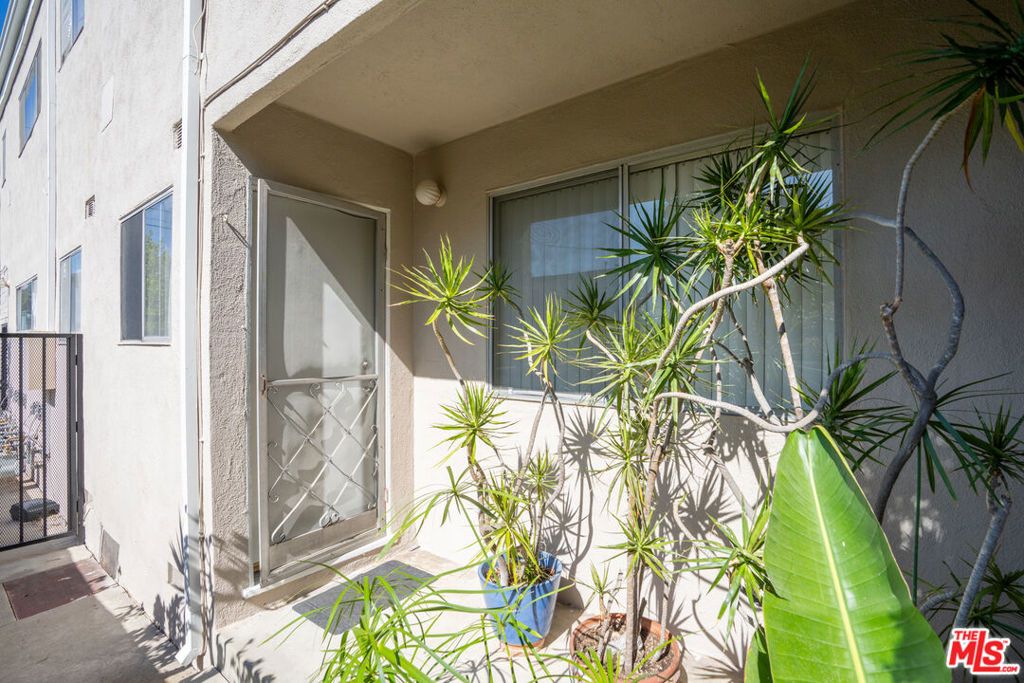 1434 Berkeley Street, Santa Monica, CA 90404 — photo 4