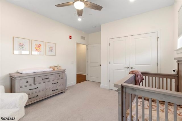 11 Veterans Way 111, Morris Plains Boro, NJ 07950