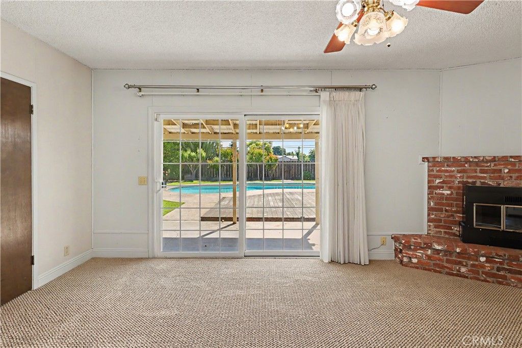 Image 12 of property listing at 3058 El Capitan, Merced, CA 95340