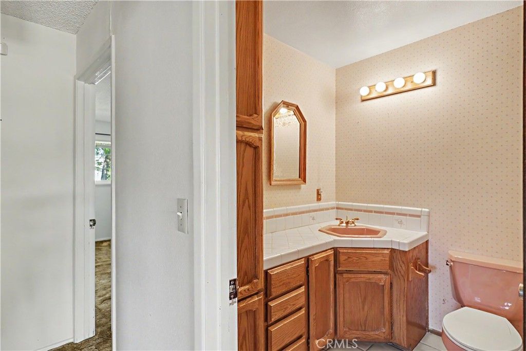 Image 25 of property listing at 3058 El Capitan, Merced, CA 95340