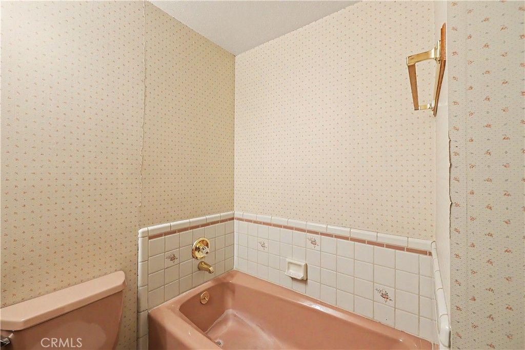 Image 27 of property listing at 3058 El Capitan, Merced, CA 95340