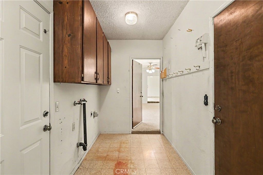 Image 34 of property listing at 3058 El Capitan, Merced, CA 95340