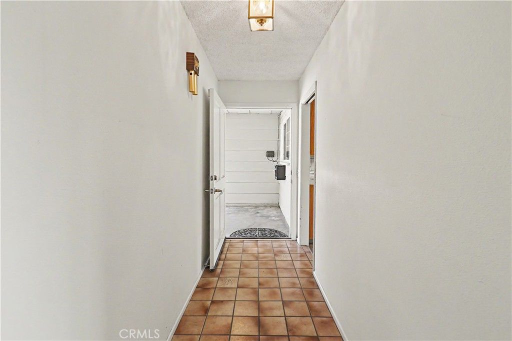 Image 5 of property listing at 3058 El Capitan, Merced, CA 95340