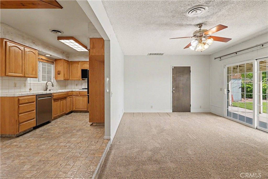 Image 9 of property listing at 3058 El Capitan, Merced, CA 95340