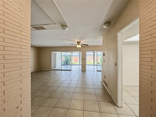 3041 TYRONE LANE, Sarasota, FL 34239