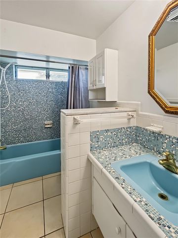 3041 TYRONE LANE, Sarasota, FL 34239