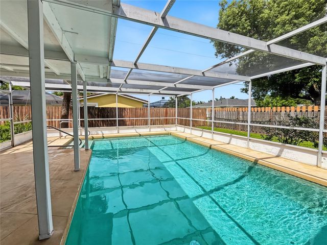 3041 TYRONE LANE, Sarasota, FL 34239