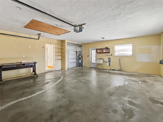 3041 TYRONE LANE, Sarasota, FL 34239