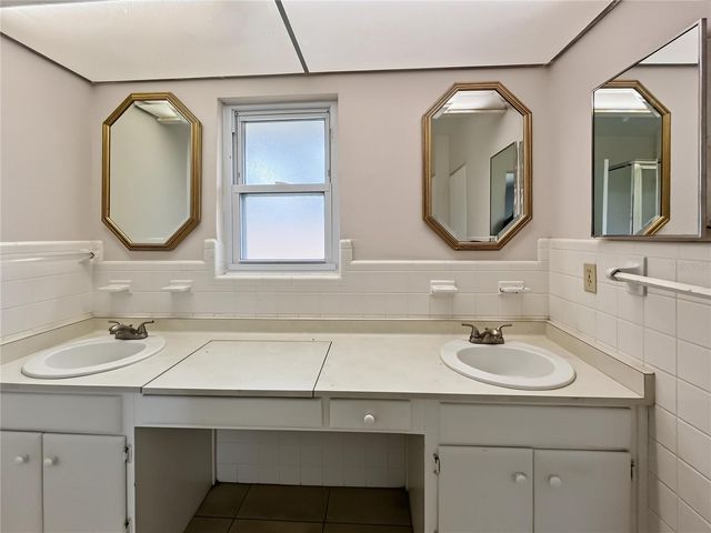 3041 TYRONE LANE, Sarasota, FL 34239