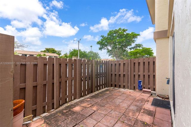 2950 NW 106th ave 10, Sunrise, FL 33322