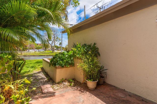 2950 NW 106th ave 10, Sunrise, FL 33322