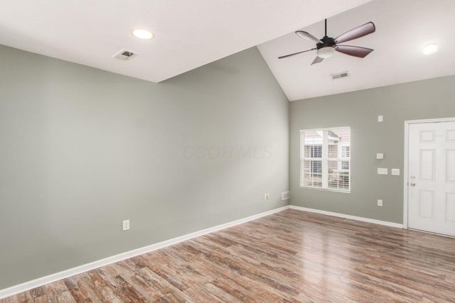 372 Dysar Run Drive, Blacklick, OH 43004