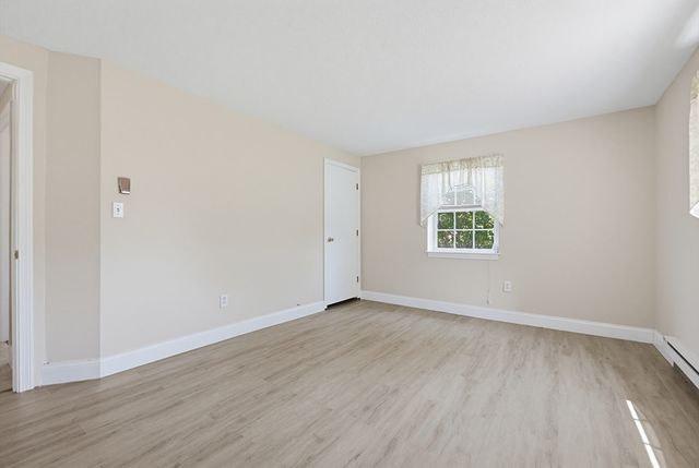 15 Frank St 1, Dracut, MA 01826