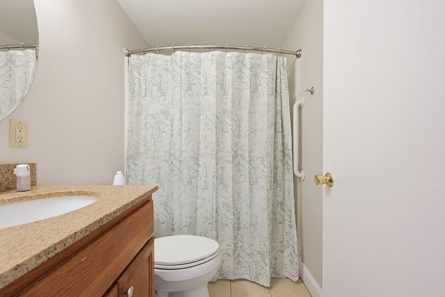 15 Frank St 1, Dracut, MA 01826