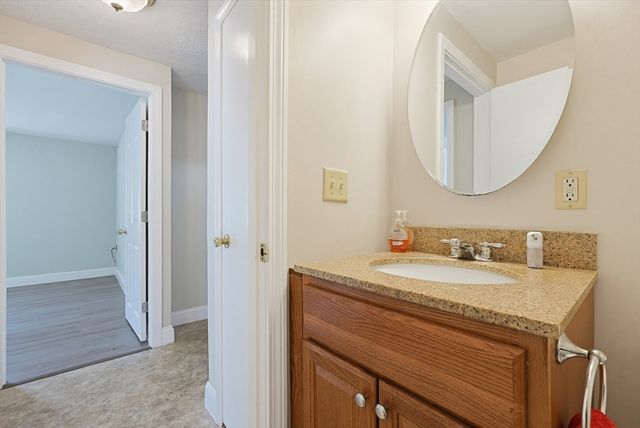 15 Frank St 1, Dracut, MA 01826
