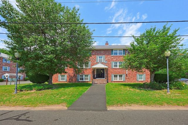 15 Frank St 1, Dracut, MA 01826