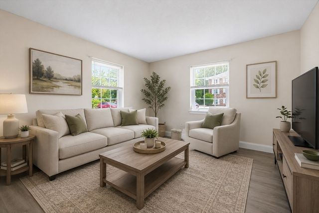 15 Frank St 1, Dracut, MA 01826