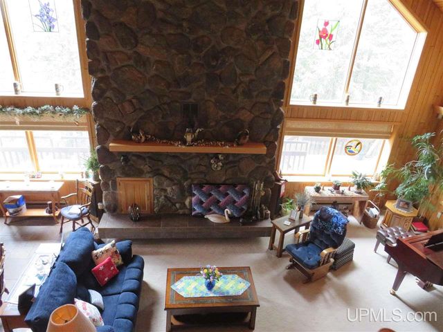 40378 Superior Lane, Ontonagon, MI 49953