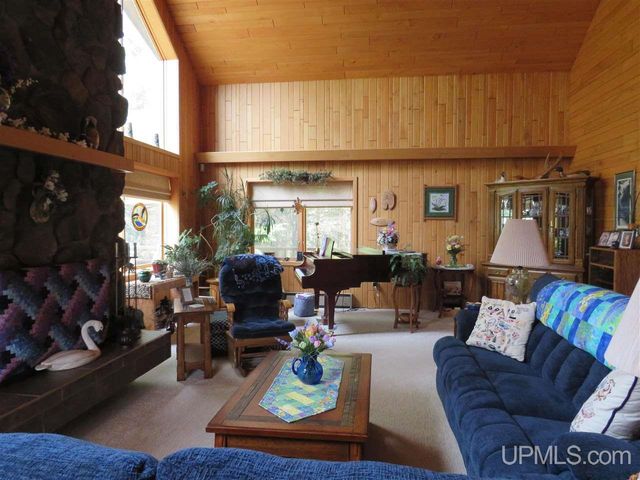 40378 Superior Lane, Ontonagon, MI 49953