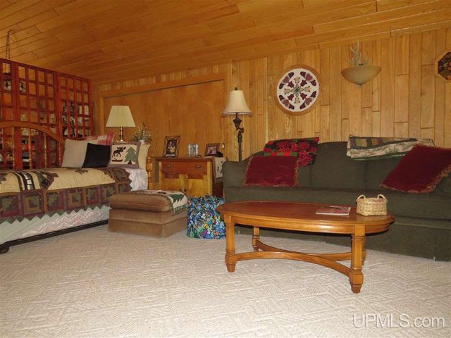 40378 Superior Lane, Ontonagon, MI 49953