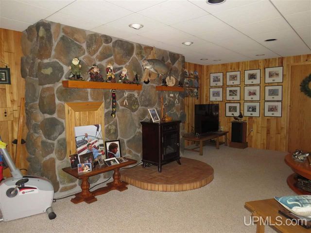 40378 Superior Lane, Ontonagon, MI 49953