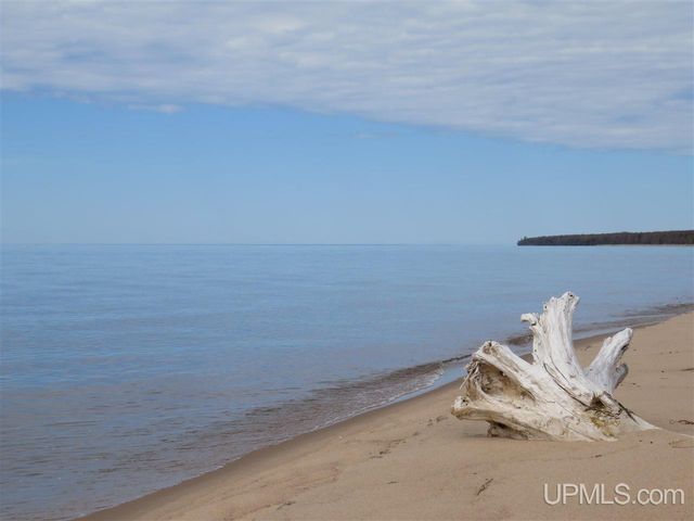 40378 Superior Lane, Ontonagon, MI 49953