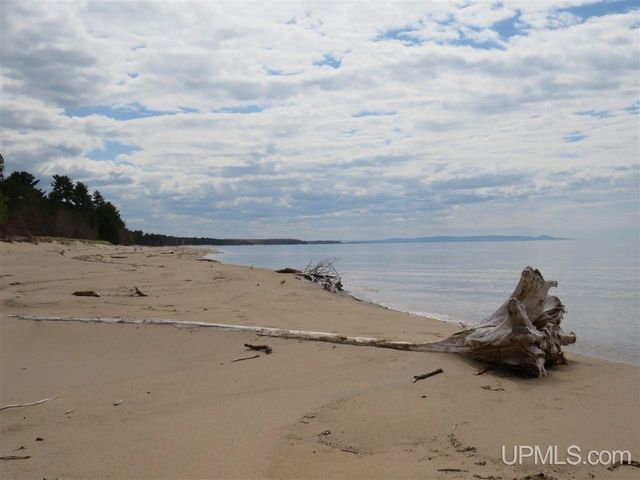 40378 Superior Lane, Ontonagon, MI 49953