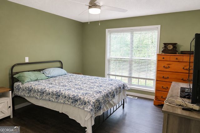 2033 Carson Segars Road, Maysville, GA 30558