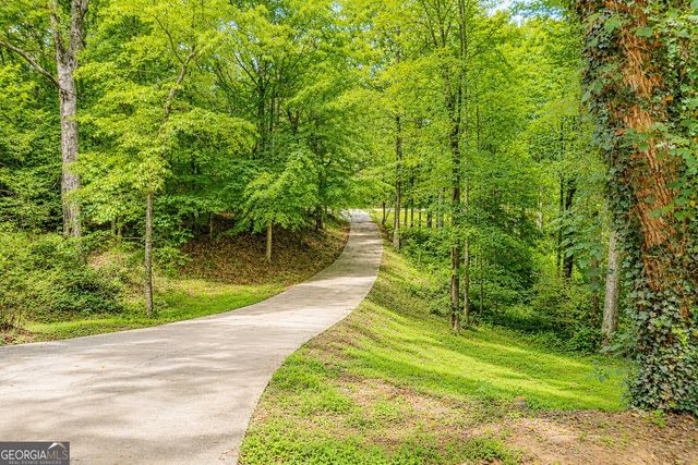2033 Carson Segars Road, Maysville, GA 30558