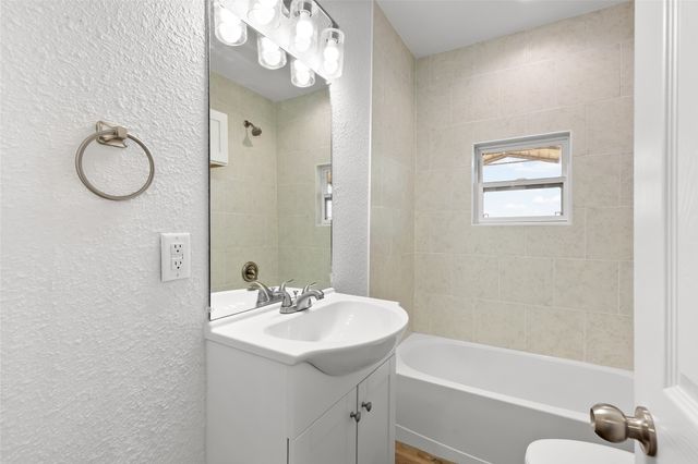 6934 Simmons, Lone Oak, TX 75453