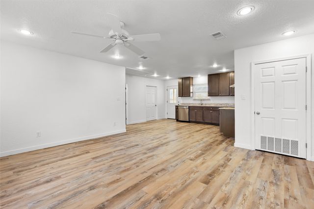 6934 Simmons, Lone Oak, TX 75453