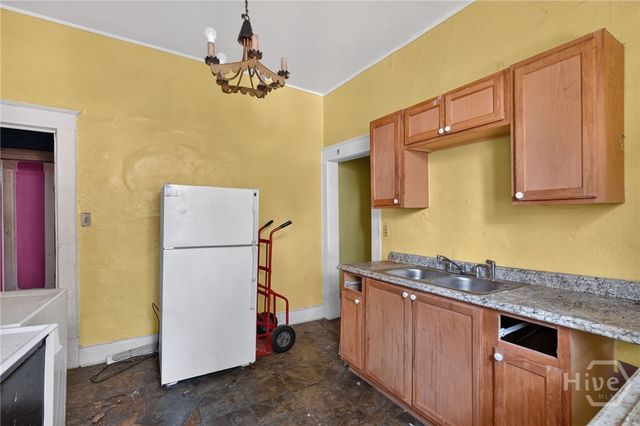 1120 E 33rd Street, Savannah, GA 31404