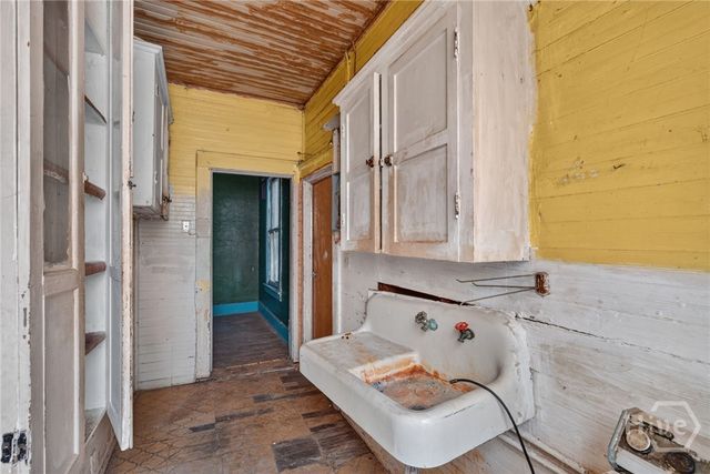 1120 E 33rd Street, Savannah, GA 31404