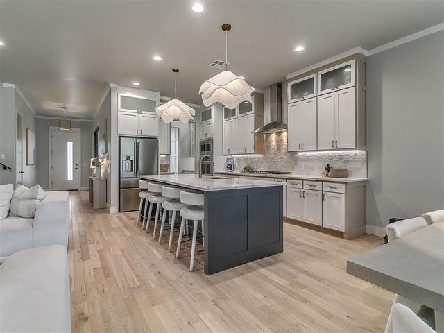 1333 Regency Bridge Circle, Edmond, OK 73034