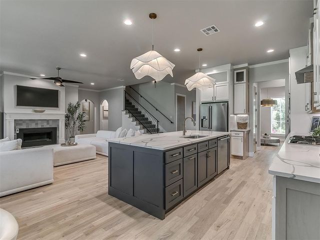 1333 Regency Bridge Circle, Edmond, OK 73034