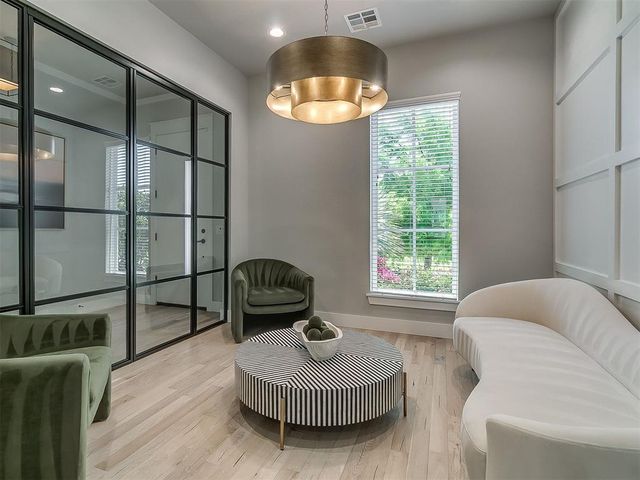 1333 Regency Bridge Circle, Edmond, OK 73034