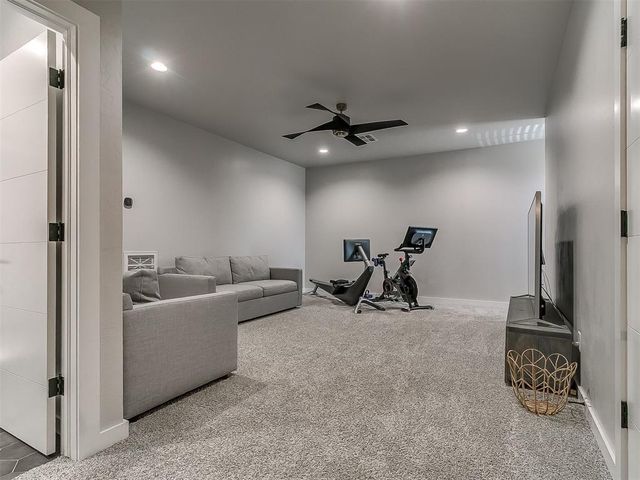 1333 Regency Bridge Circle, Edmond, OK 73034